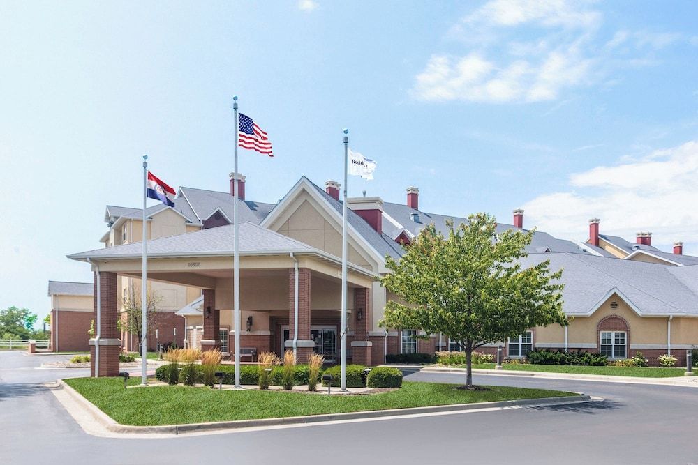 Residence Inn Kansas City Airport 1