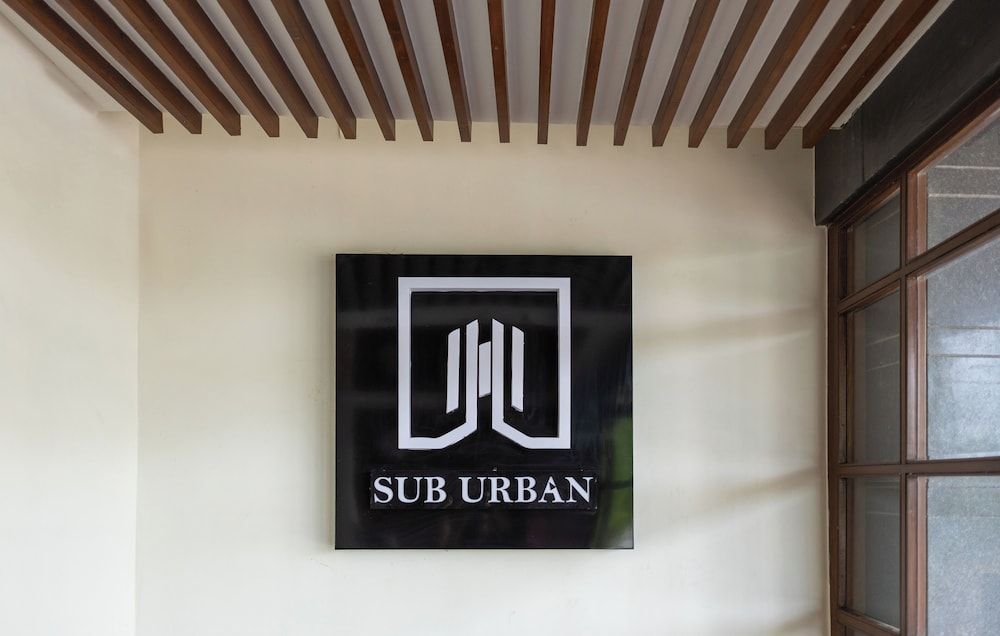 Hotel Suburban 1
