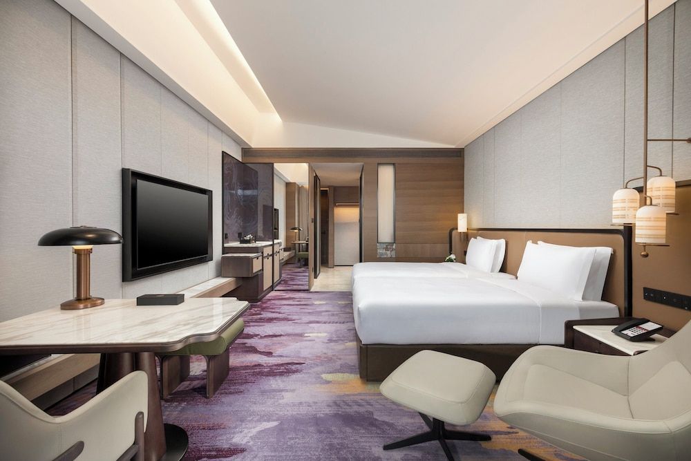 HUALUXE Hotels and Resorts Xianyang 1