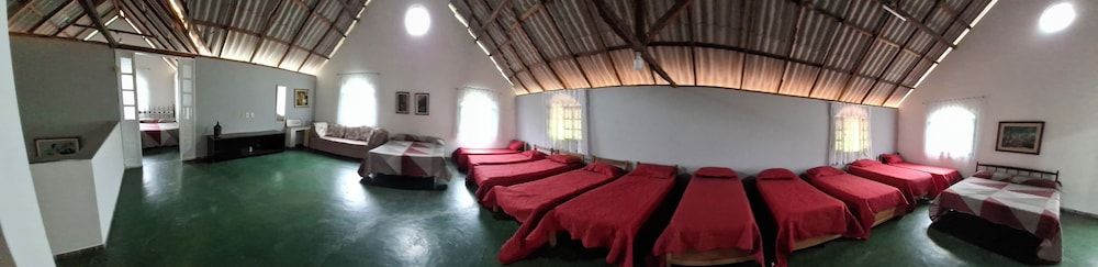 Sítio Siriruia 27 99998-6813 1
