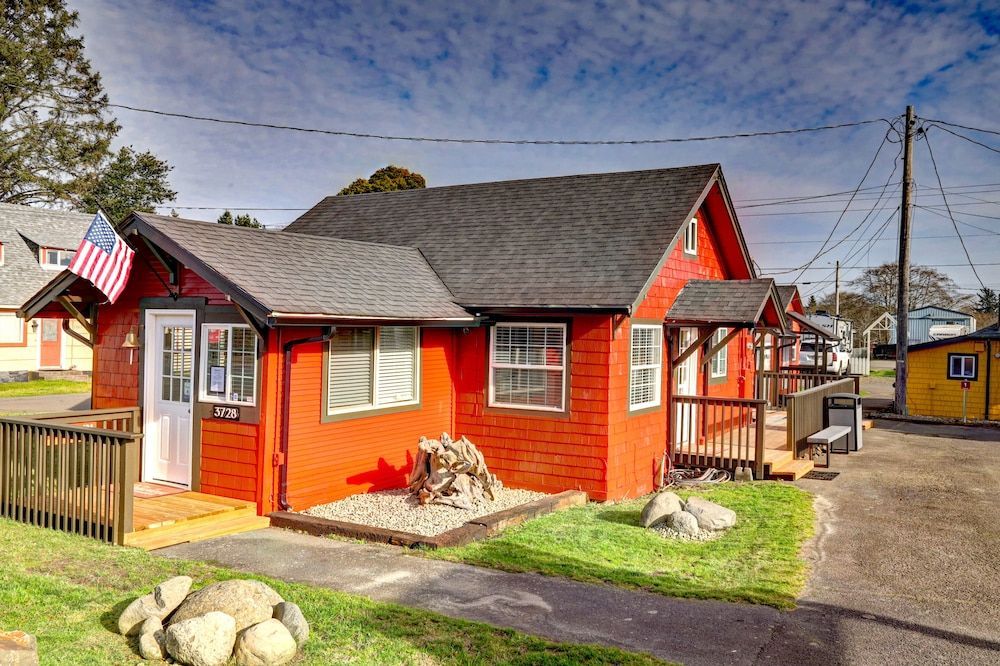 The Seaview Cottages 2