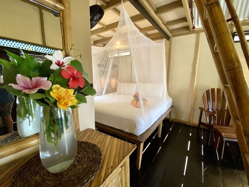 Little Corn Island Beach and Bungalow 2