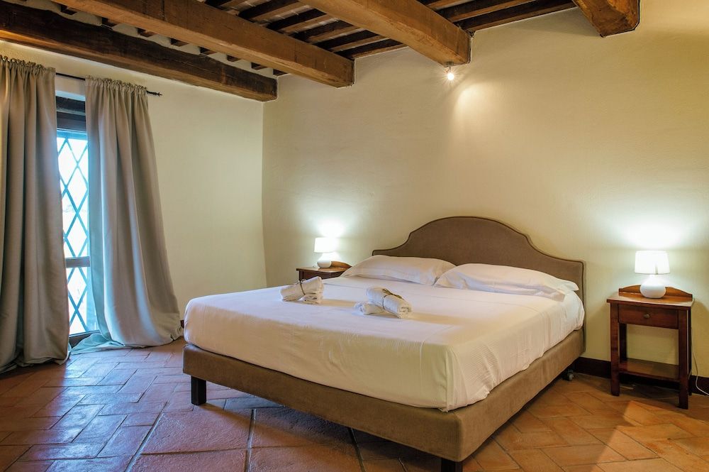 Villaluce Wine Agriturismo 1