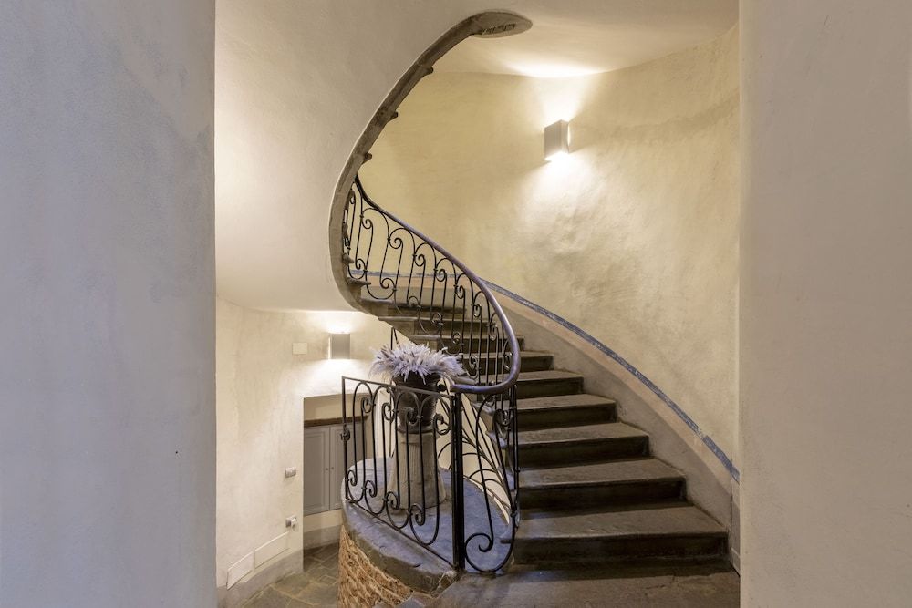 Numa Florence Felice 2