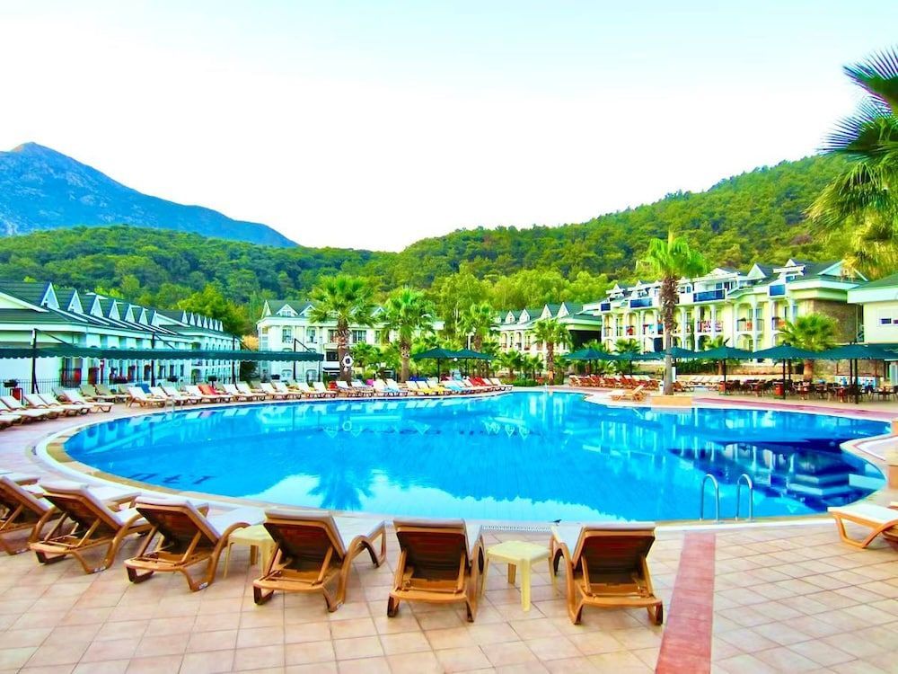Green Forest Holiday Village 1