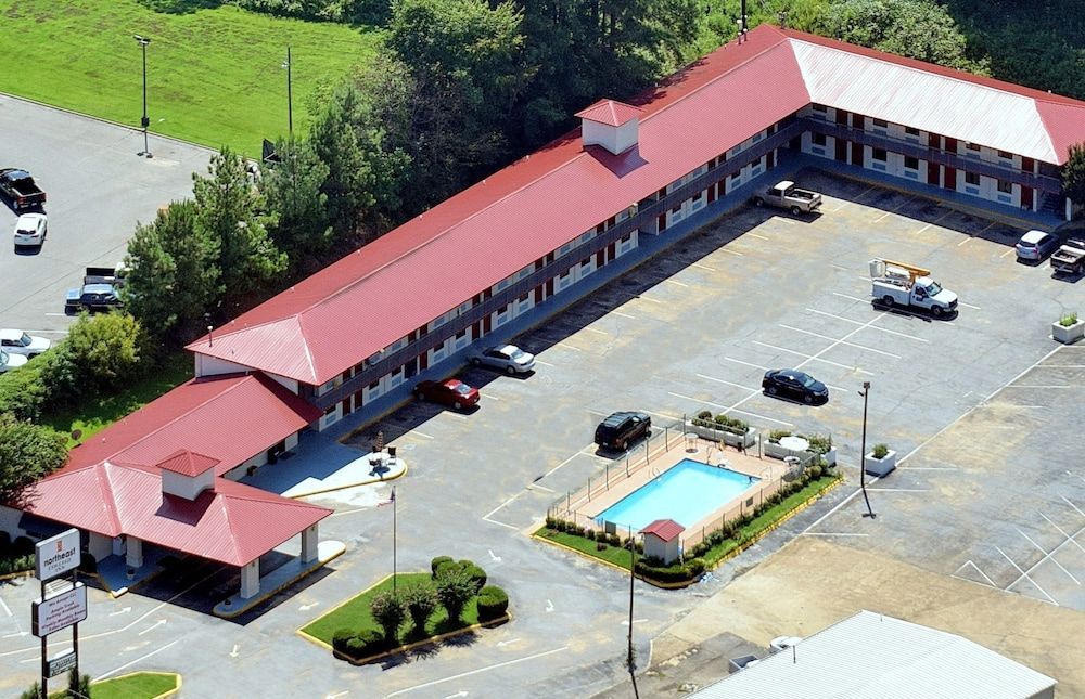 Best Inn Booneville 1