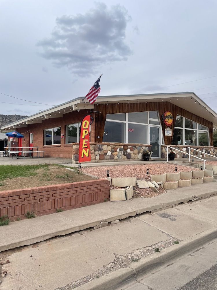 Sunglow Motel 1