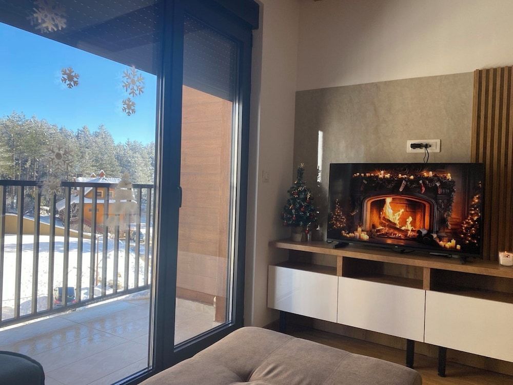 New, Complete Equipped Apartment With Spa, Indoor Pool and Parking Place!! 1