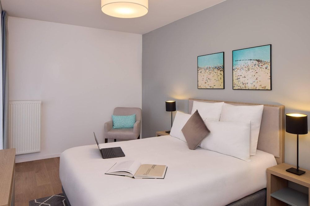 Quality Aparthotel Massy Palaiseau 1
