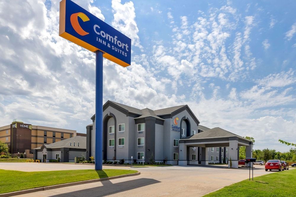 Comfort Inn & Suites Muskogee 1