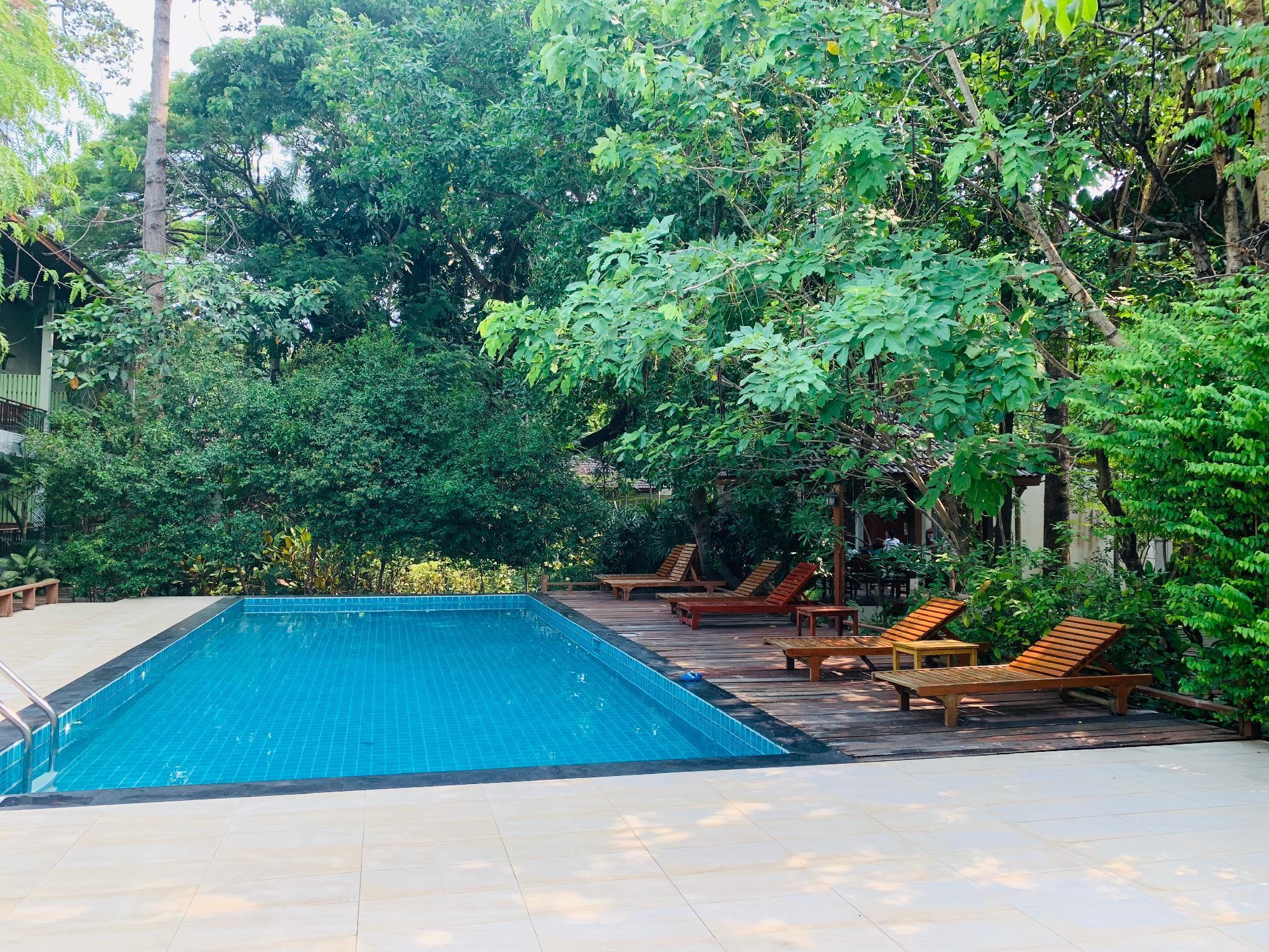 Tree House Hotel (sha Certified) 1
