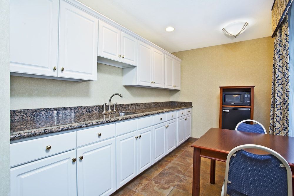Holiday Inn Express & Suites WABASH by IHG 2