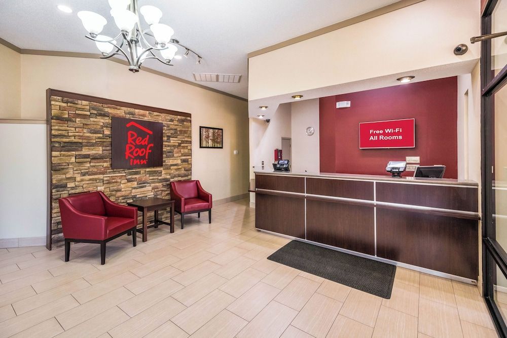 Red Roof Inn Clarksville 2