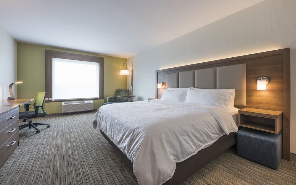 Holiday Inn Express & Suites MONCTON by IHG 2