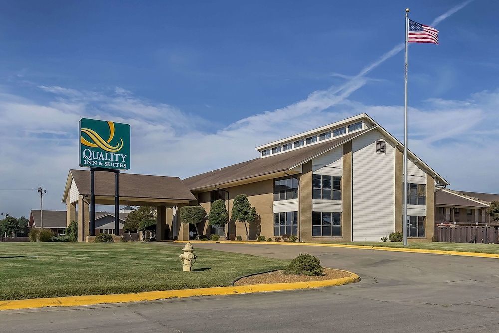 Quality Inn & Suites Stuttgart North 1