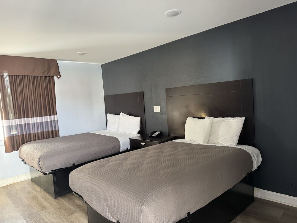 Budget Inn Danville 2