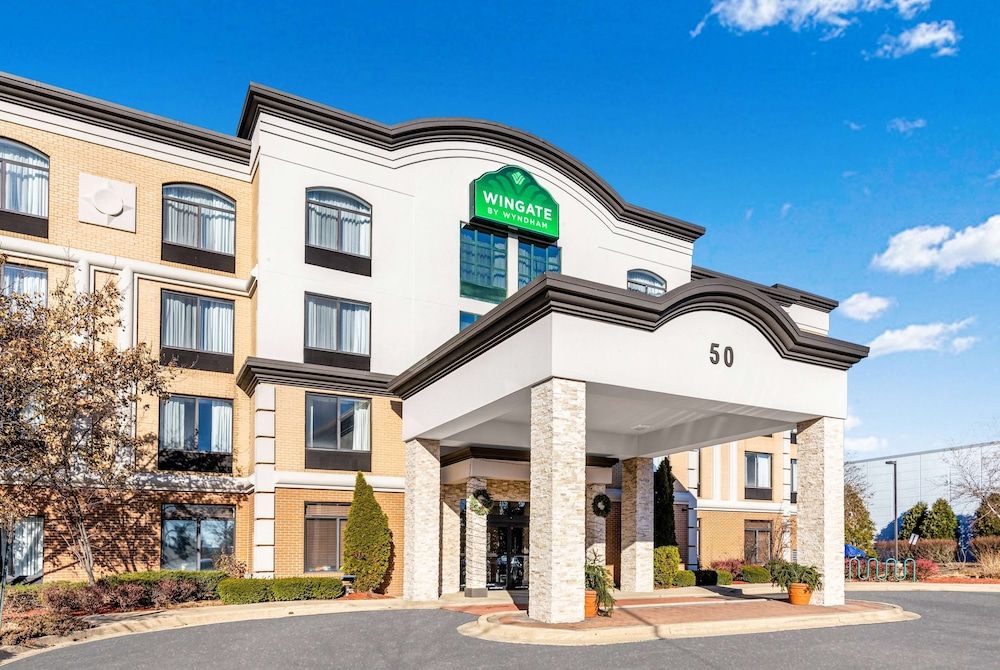 Wingate by Wyndham Chicago Schaumburg 1