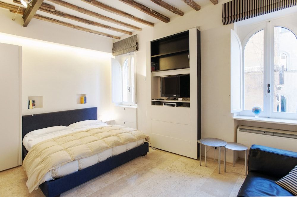 Oro - WR Apartments near Castel Sant'Angelo 2