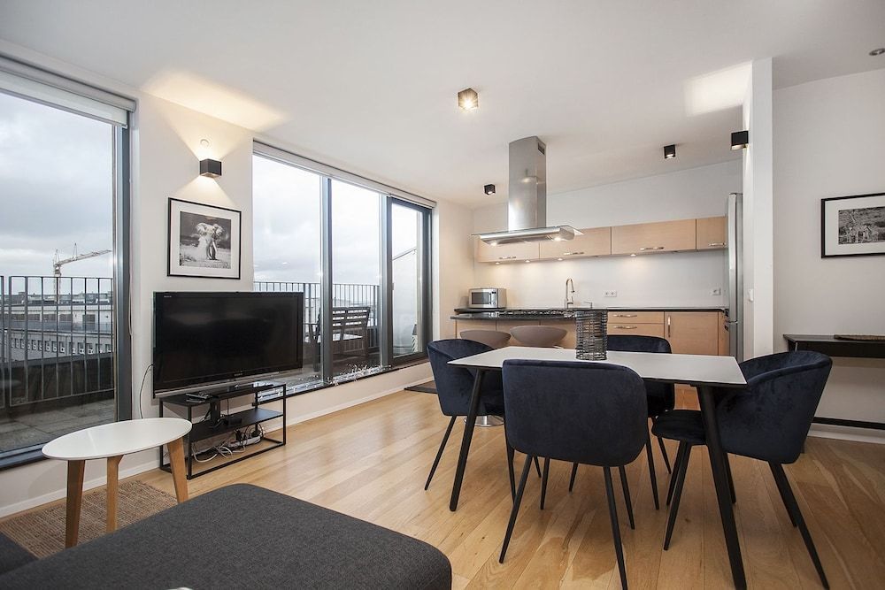 Planet Apartments 1