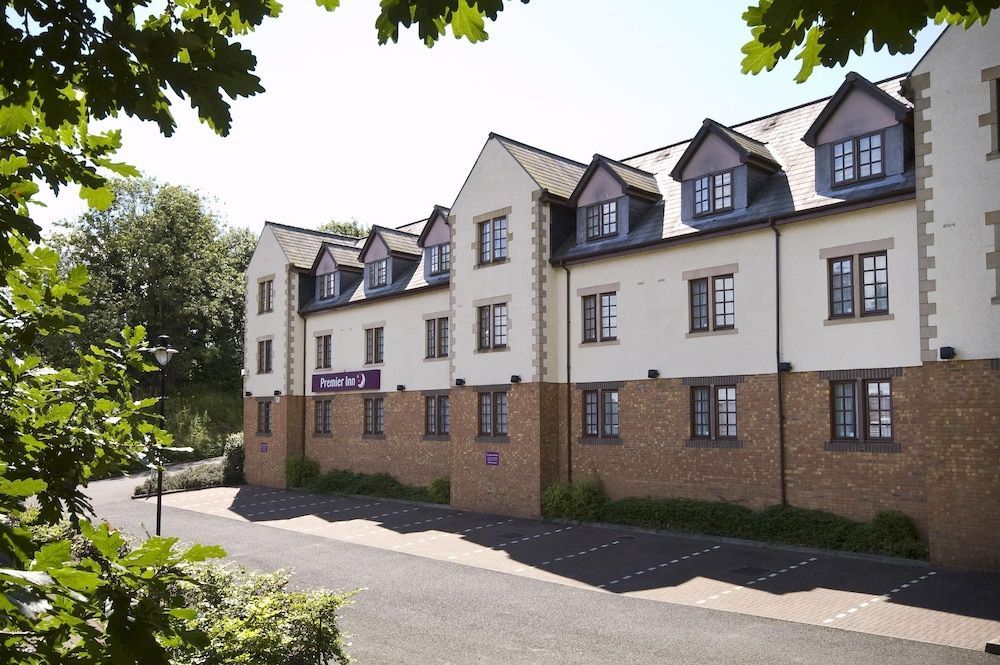 Premier Inn Glasgow - Bearsden 1