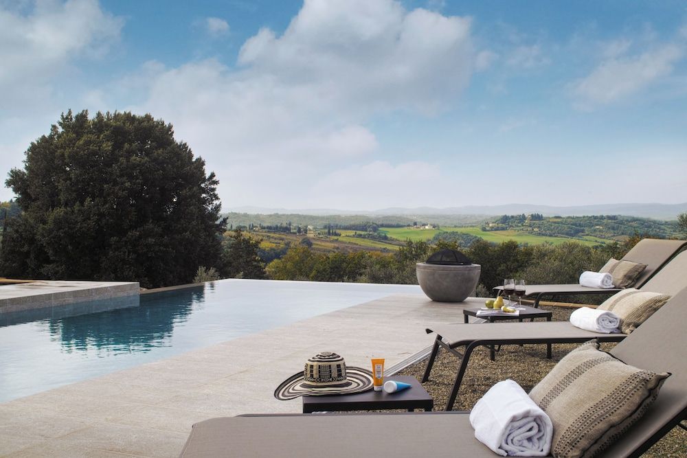 One Belvedere Tuscany 1