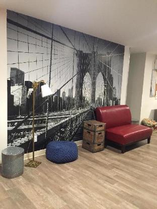 Jazz on Columbus Circle Hostel 1