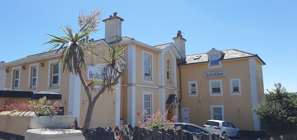 Heathcliff House, Exclusively for Adults, Free Large Car Park 1
