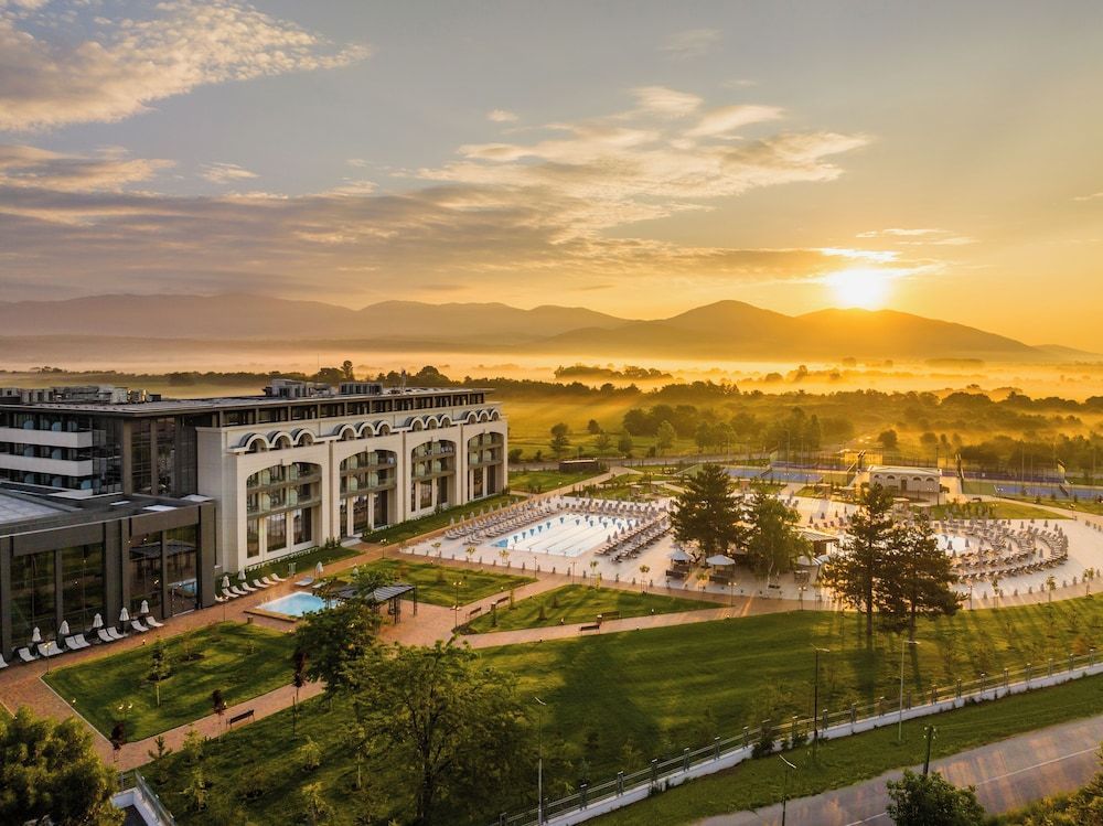 Kings' Valley Medical & Spa Hotel 1