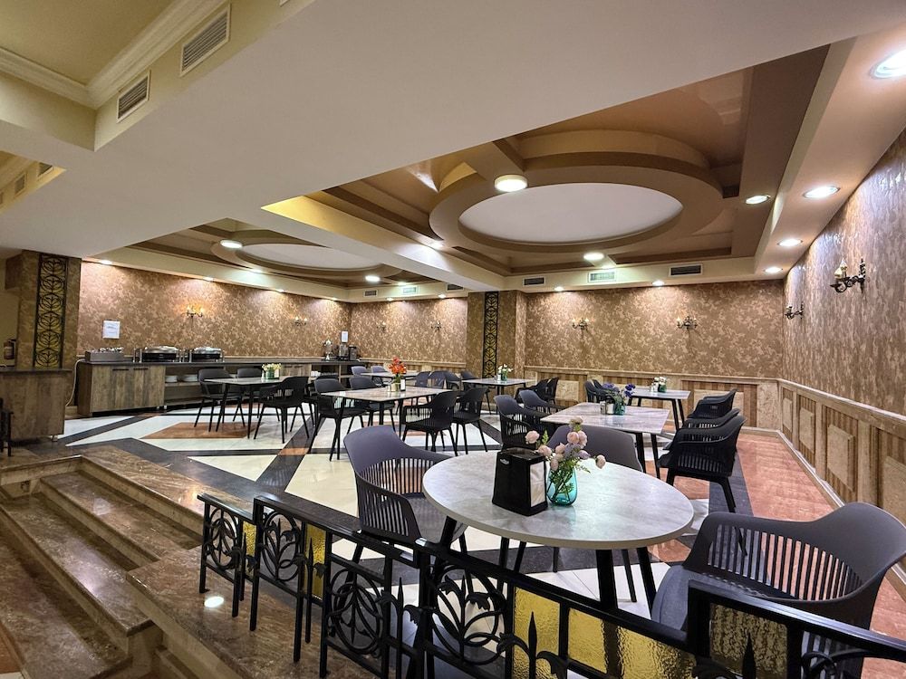 Deluxe Hotel Yerevan 2