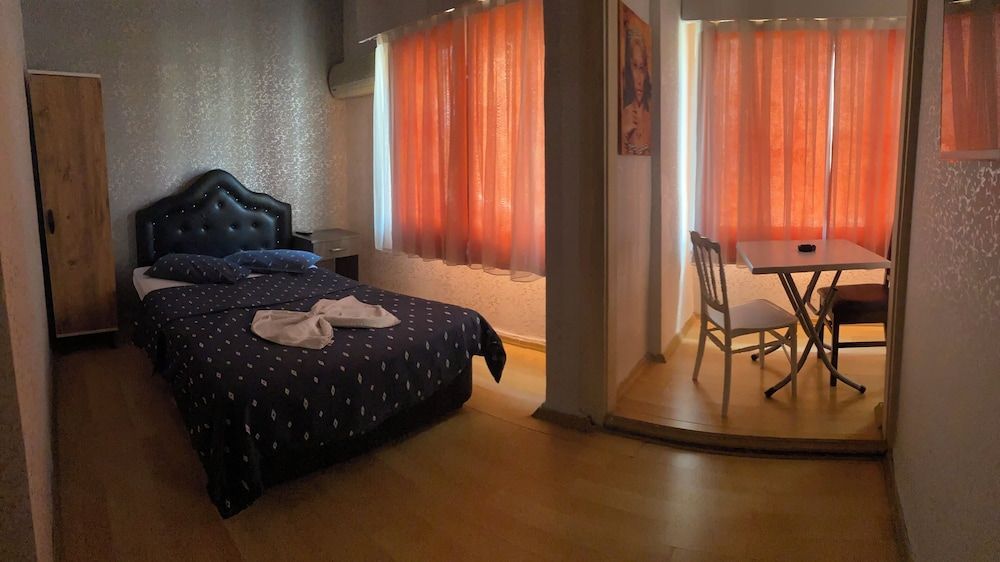 İmperial Hotel 2