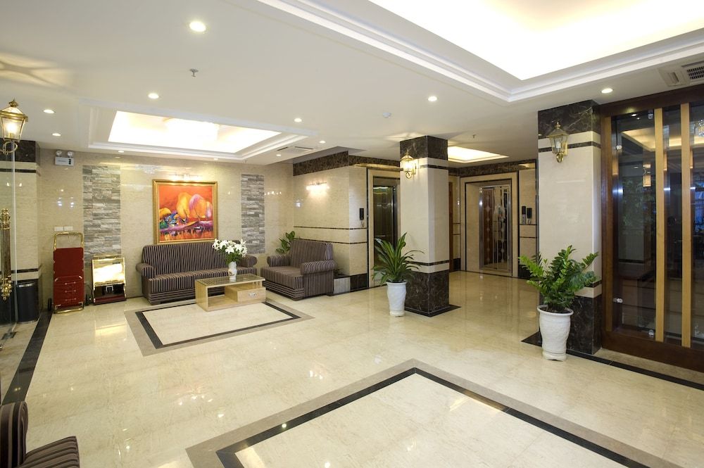 Gallant Hotel 2