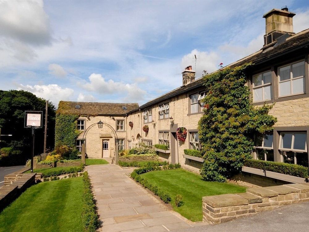 The Fleece Inn 1