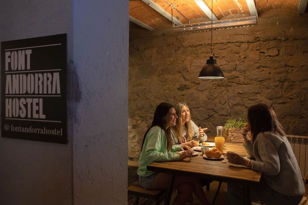 Font Andorra Hostel by Nexta 1