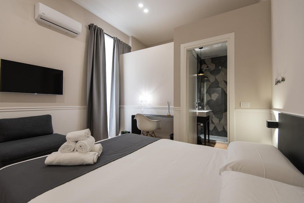 Five Boutique Rooms 1