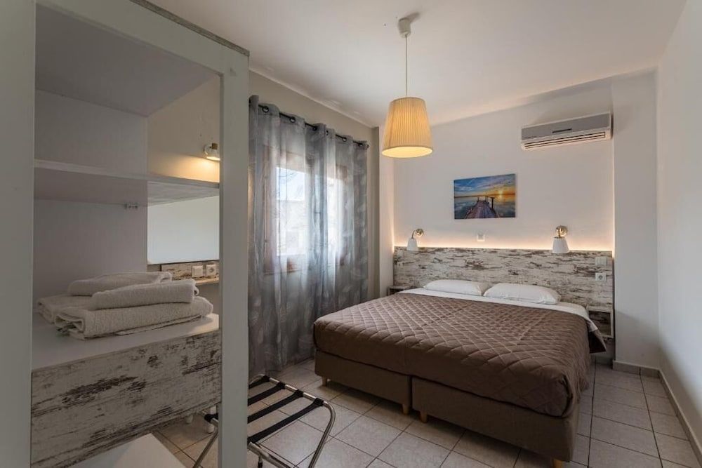 Lefkis apartments & studios 1