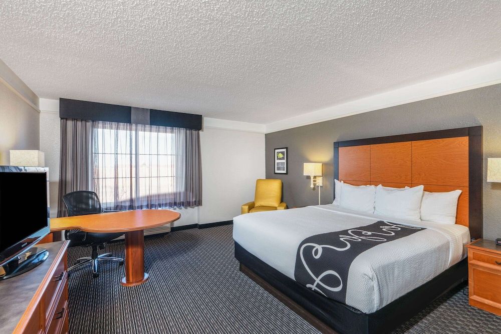 La Quinta by Wyndham Pueblo 1
