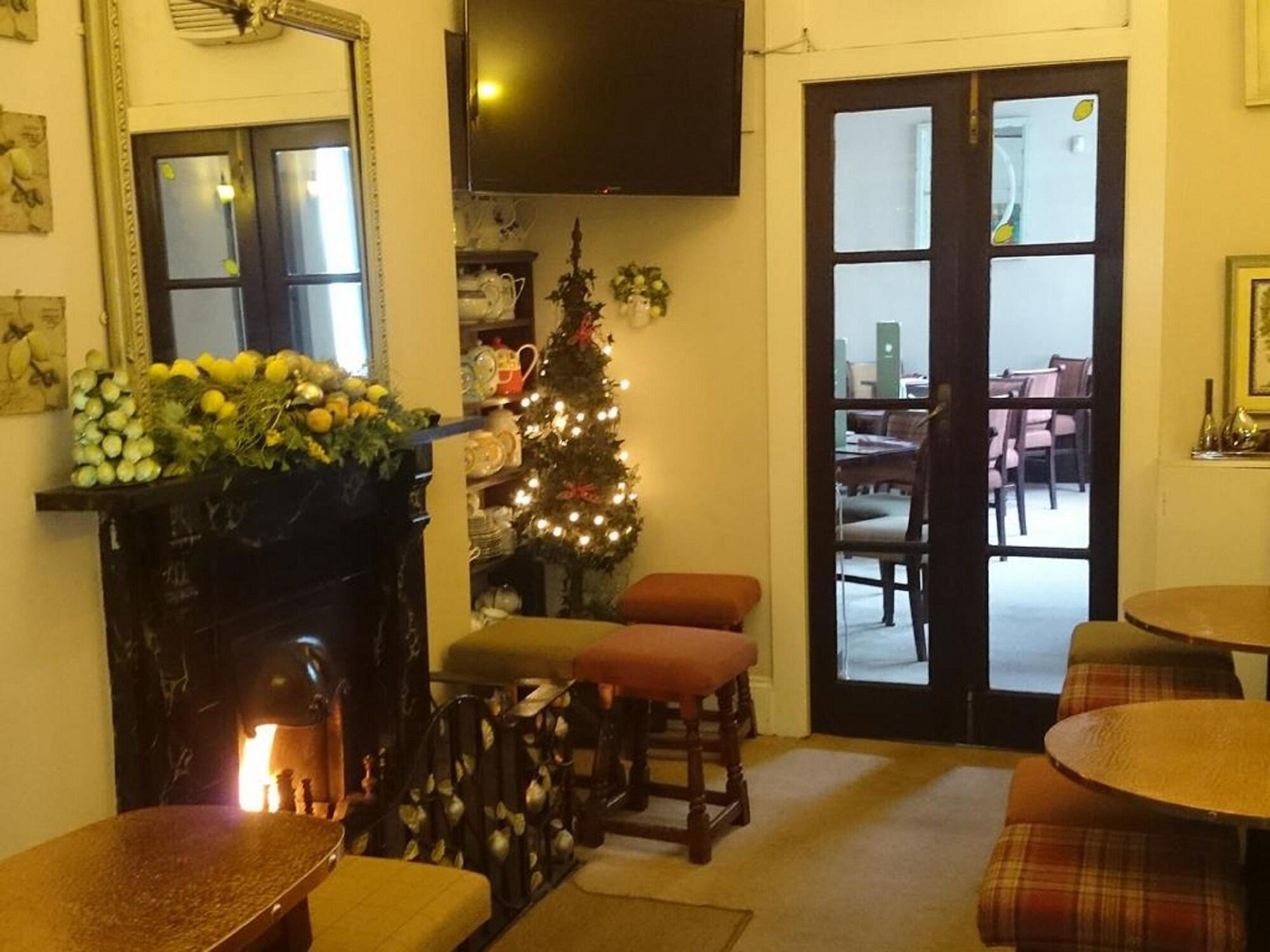 Albert Hotel 2