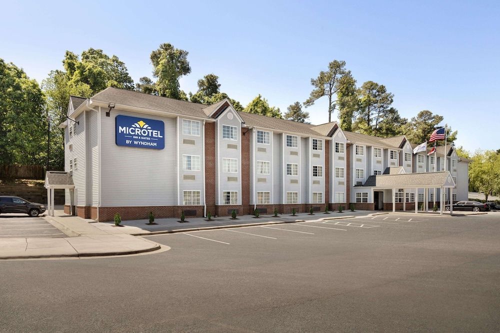 Microtel Inn & Suites by Wyndham Raleigh 1