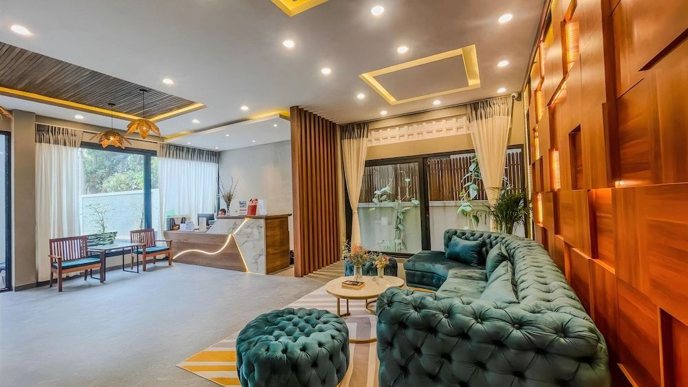 The Luxury 2