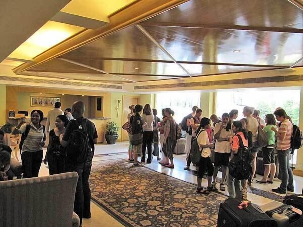 Ritz Plaza 2