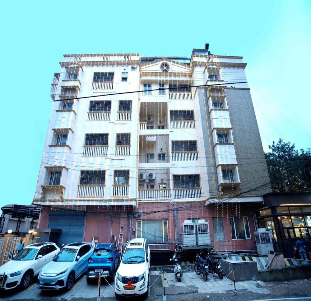 Blossoms Hotel & Service Apartments 1