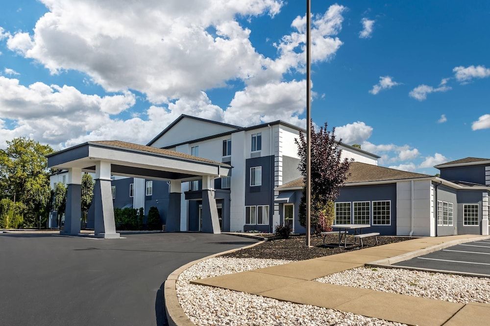 Comfort Inn & Suites Harrisburg-Hershey North 1