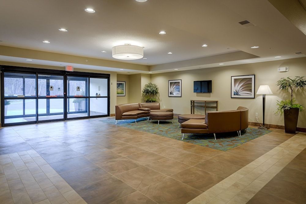 Candlewood Suites LAKEVILLE I-35 by IHG 2