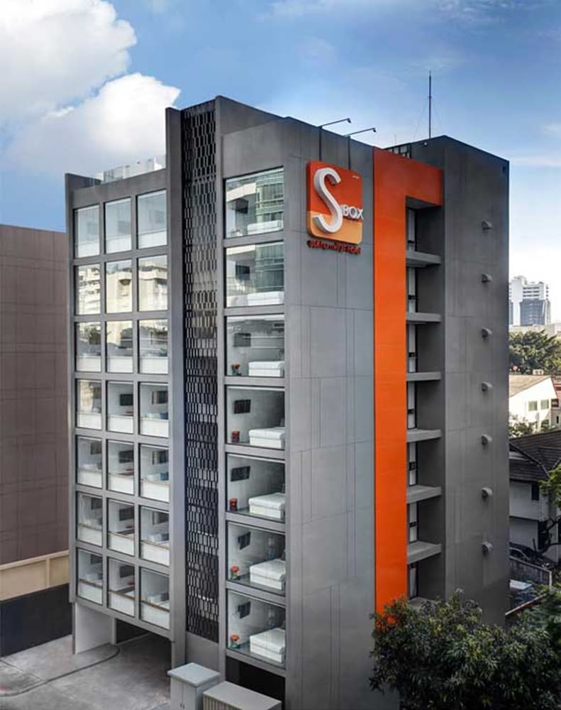 S Box Sukhumvit Hotel 1