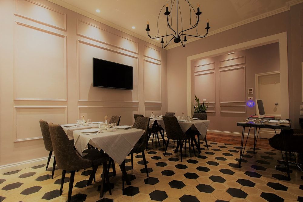 Pistoia INN - Downtown's Charming Rooms 2