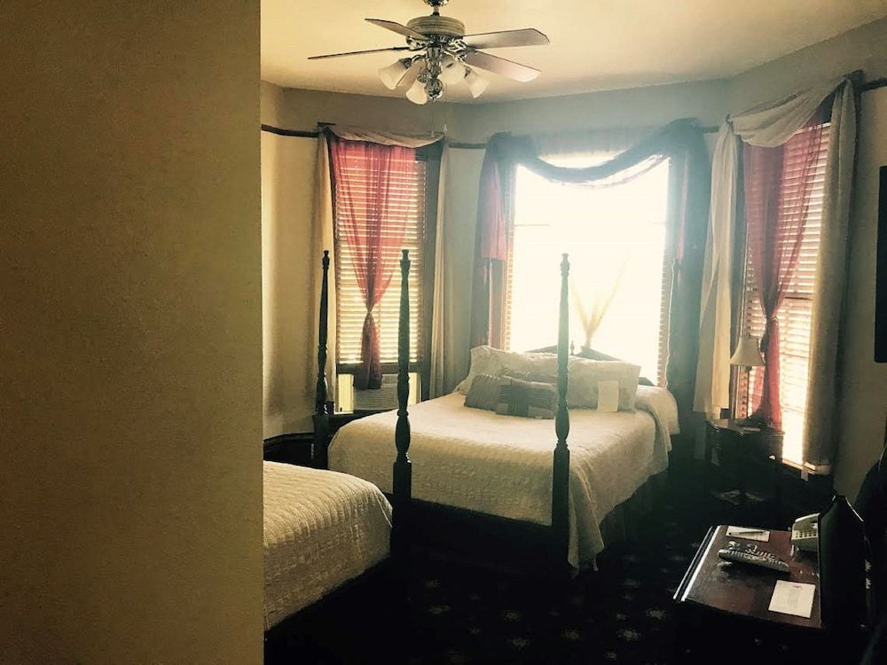 The Campbell House Inn 2