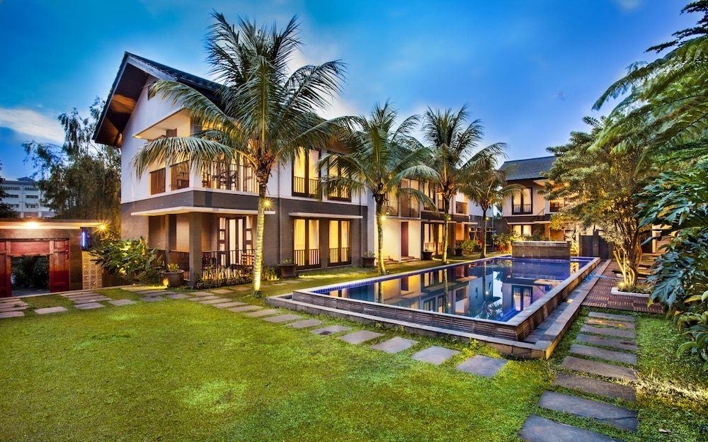 Summer Hills Hotel & Villas Bandung 1
