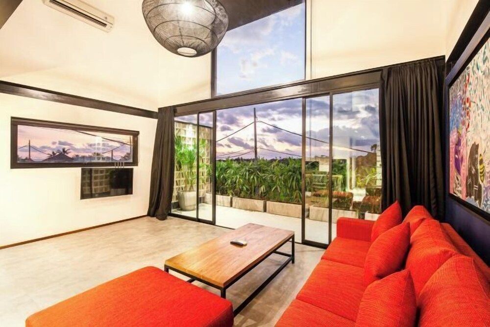 LOFT 1 App 1