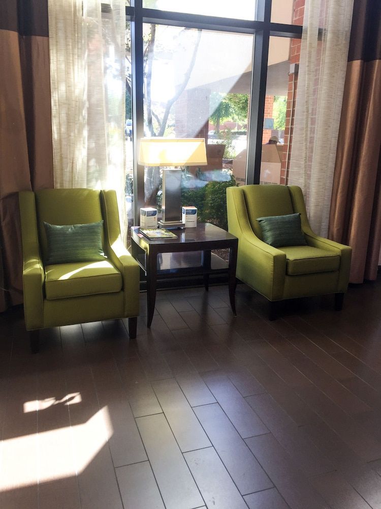 Comfort Suites Regency Park 2