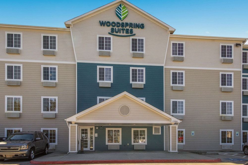 WoodSpring Suites Houston La Porte 1
